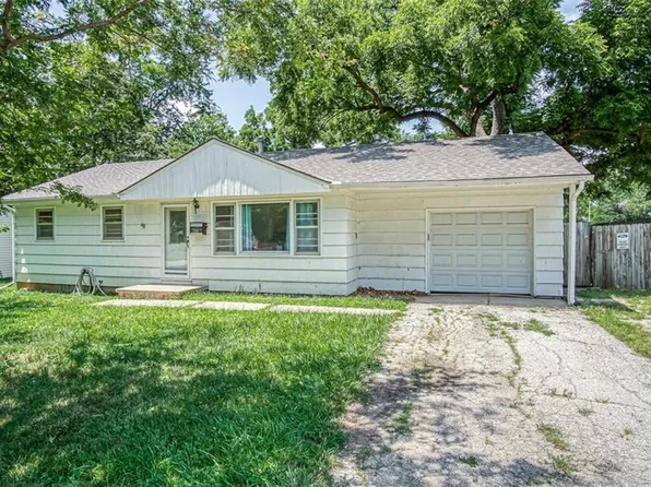 7100 Craig St, Overland Park, KS 66204