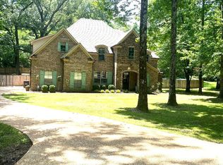 6035 Spring Hill Dr, Olive Branch, MS 38654