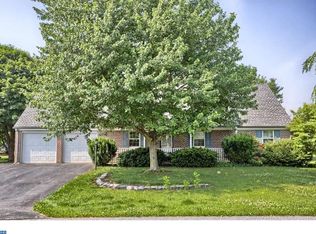 210 Woodchuck Dr, Ephrata, PA 17522