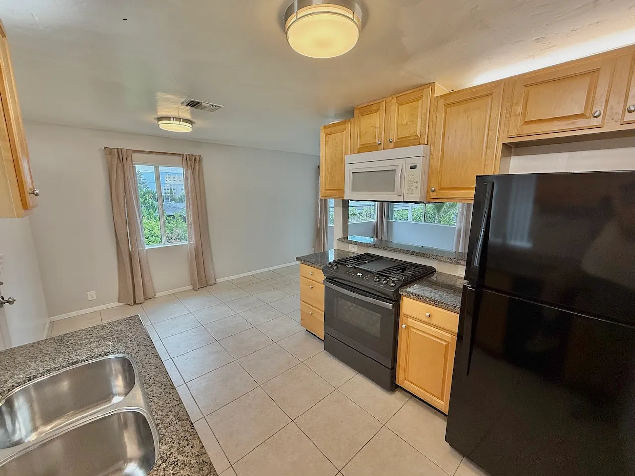 11428 Iris Ave — Photo 3