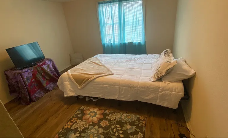 102 W Main St #2A — Photo 30