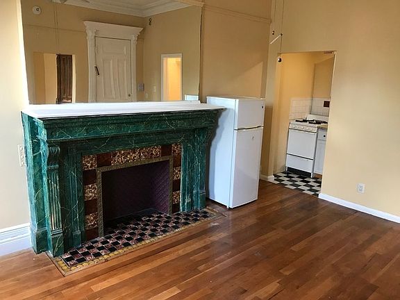 3rd image of 184 Hancock St APT 5