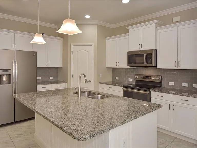 7408 Ridgelake Cir — Photo 10