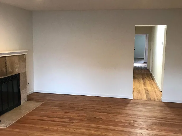 6706 SE 69th Ave — Photo 4