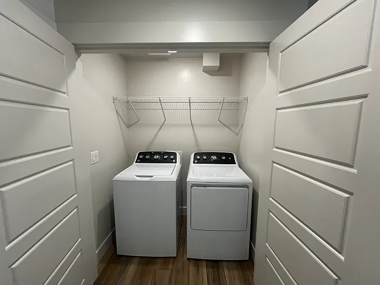 Southbridge Townhomes — Photo 25