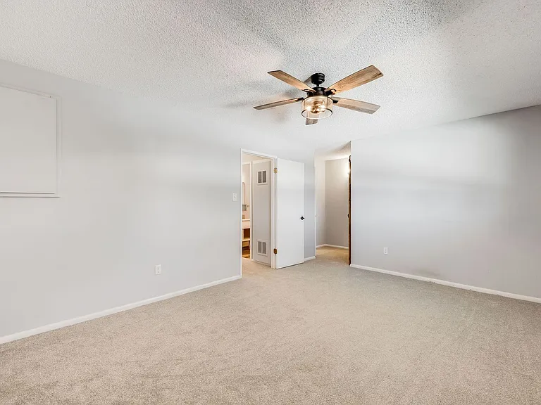 9026 E Mansfield Ave — Photo 18