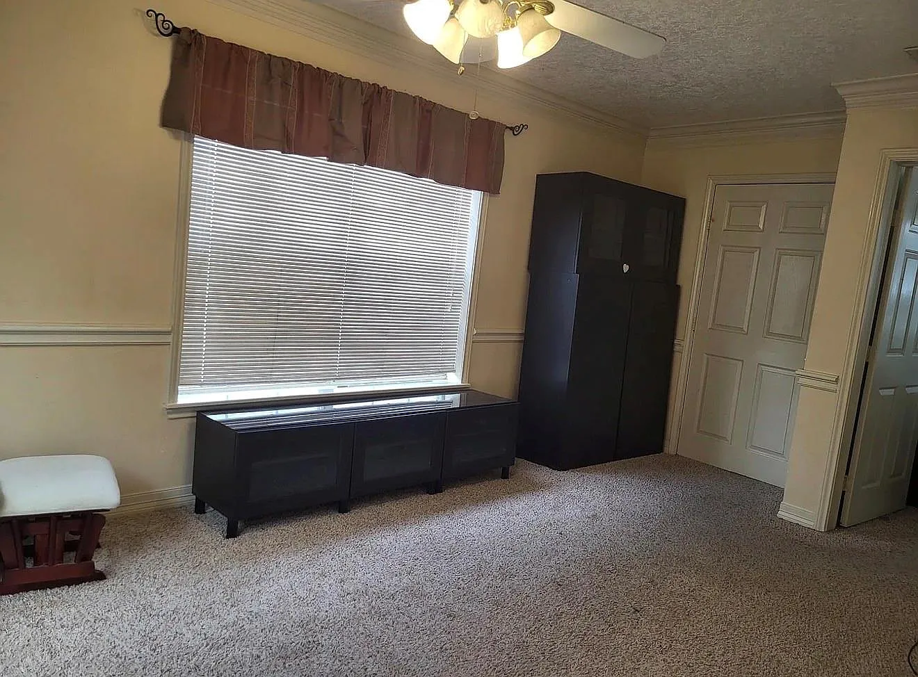 1 bed, 1.0 bath, 350 sqft, $1,250 — Photo 3