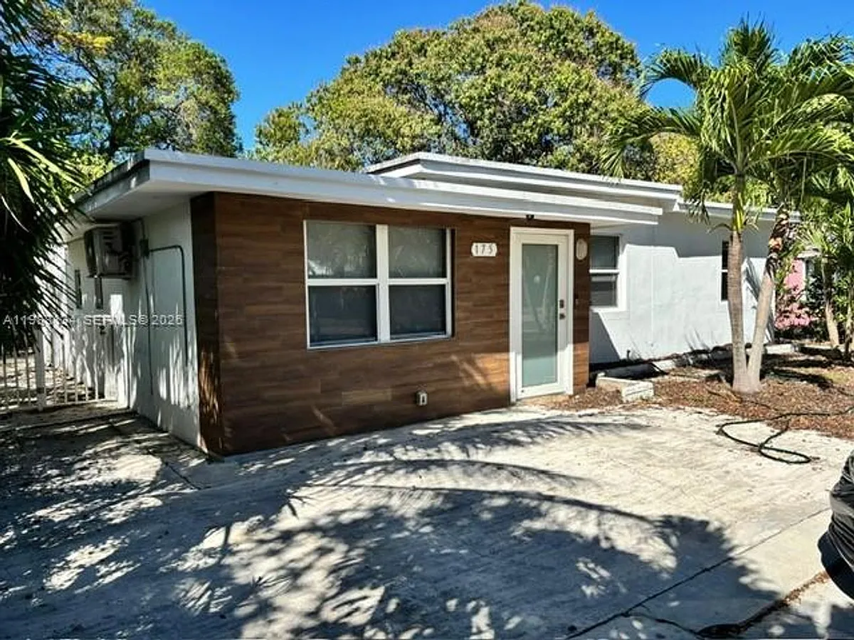 Building Photo - 175 NW 121st St #0