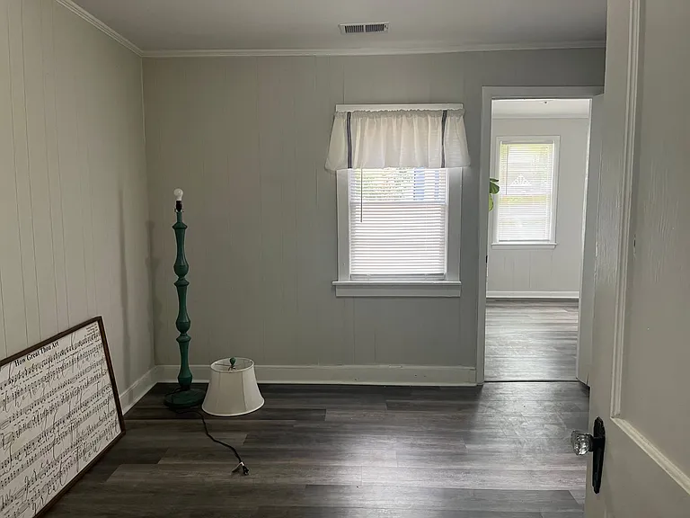 1434 Alma St — Photo 5