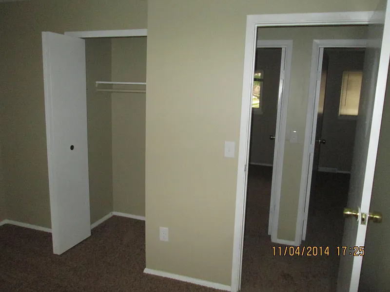 Thumbnail 11