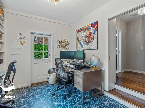 165 Slocum Crescent image 17 of 59