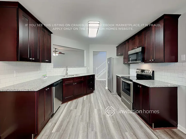 4232 Devonbridge Ln — Photo 9