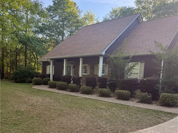 8943 Lee Road 379, Valley, AL 36854