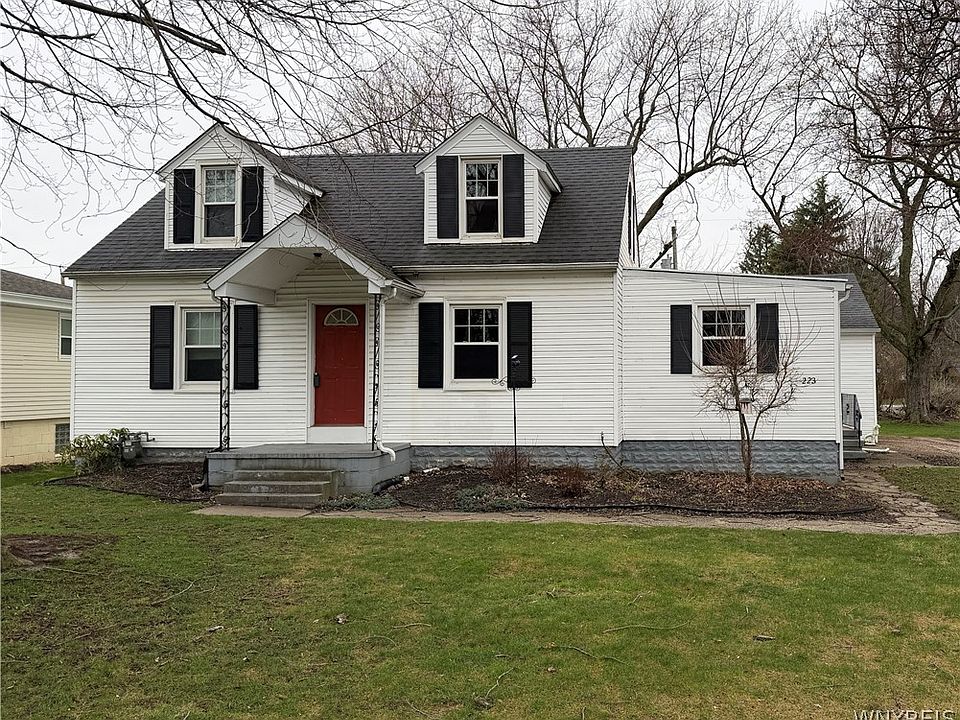1st image of 223 Harding Rd