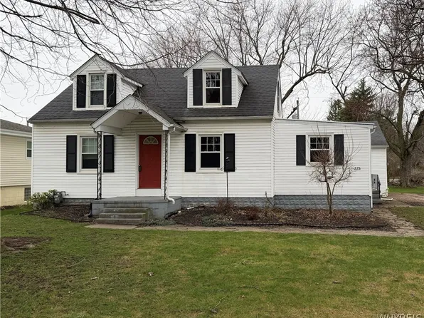 223 Harding Rd, Williamsville, NY 14221