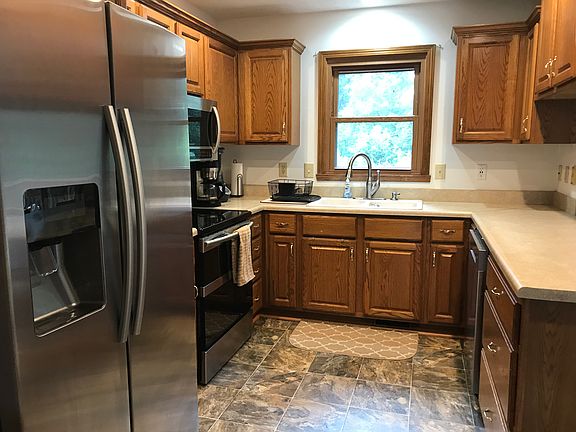Kitchen W/N Appliances