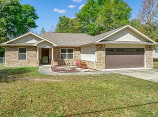 6190 Hayes Dr, Crestview, FL 32539