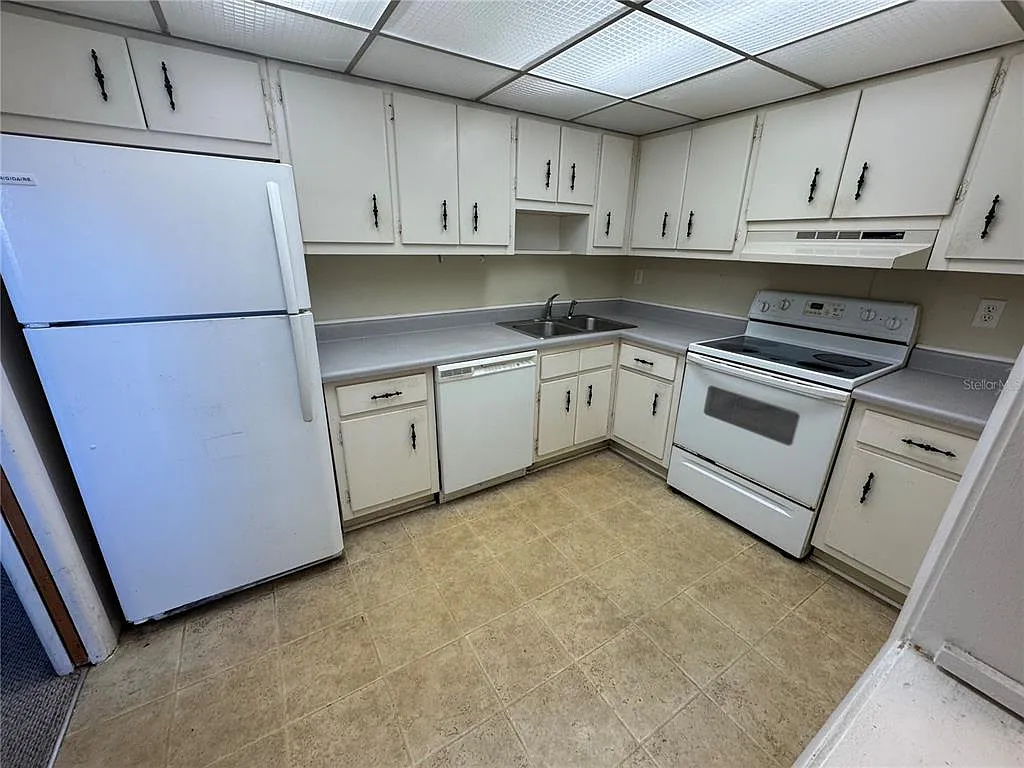 2 bed, 1.5 bath, 954 sqft, $1,500 — Photo 2