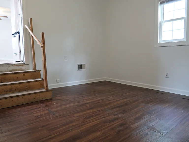 2144 Continental St — Photo 9