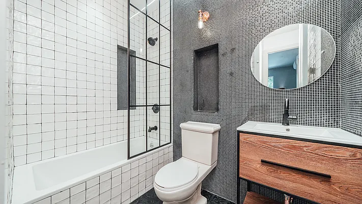 Rented by Nooklyn NYC LLC | media 41