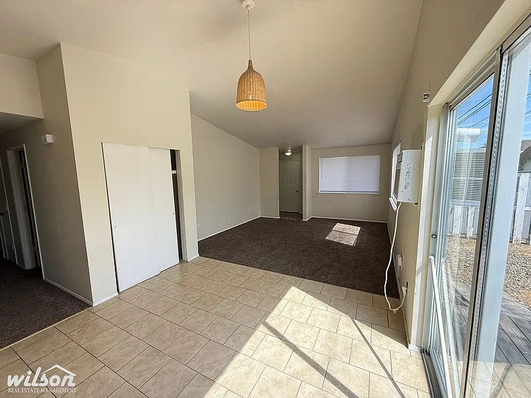 1007 S 17th Ave — Photo 4