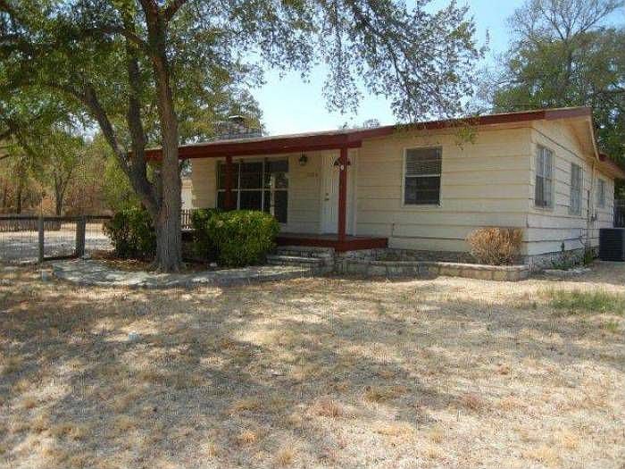 Front of house and yard