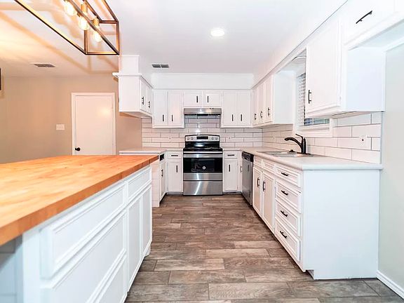 5th image of 2116 77th St