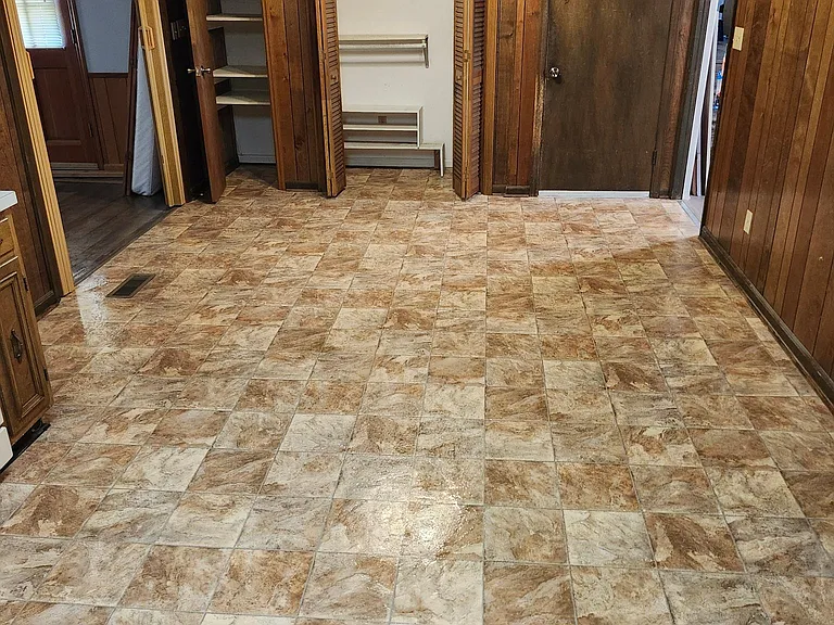 6067 Browntown Rd — Photo 9