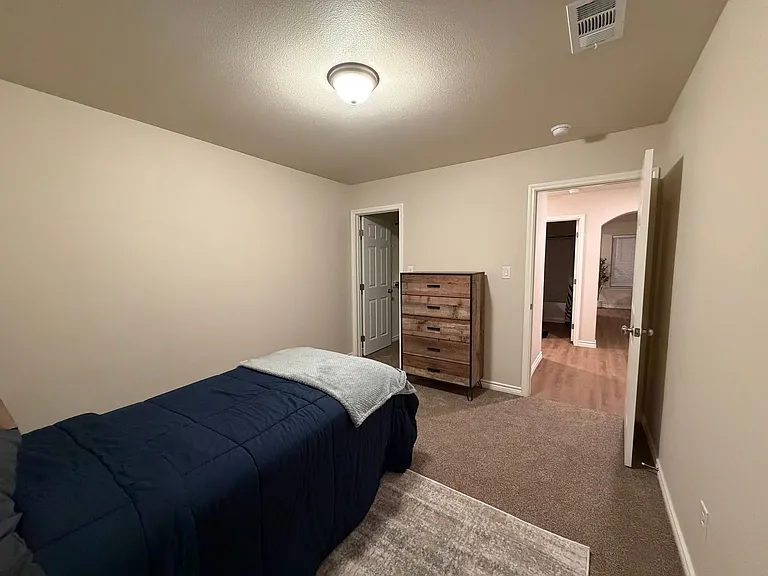 1416 Bajada St — Photo 8