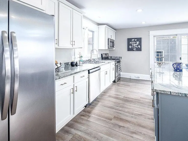 115 Marquette Ave — Photo 16