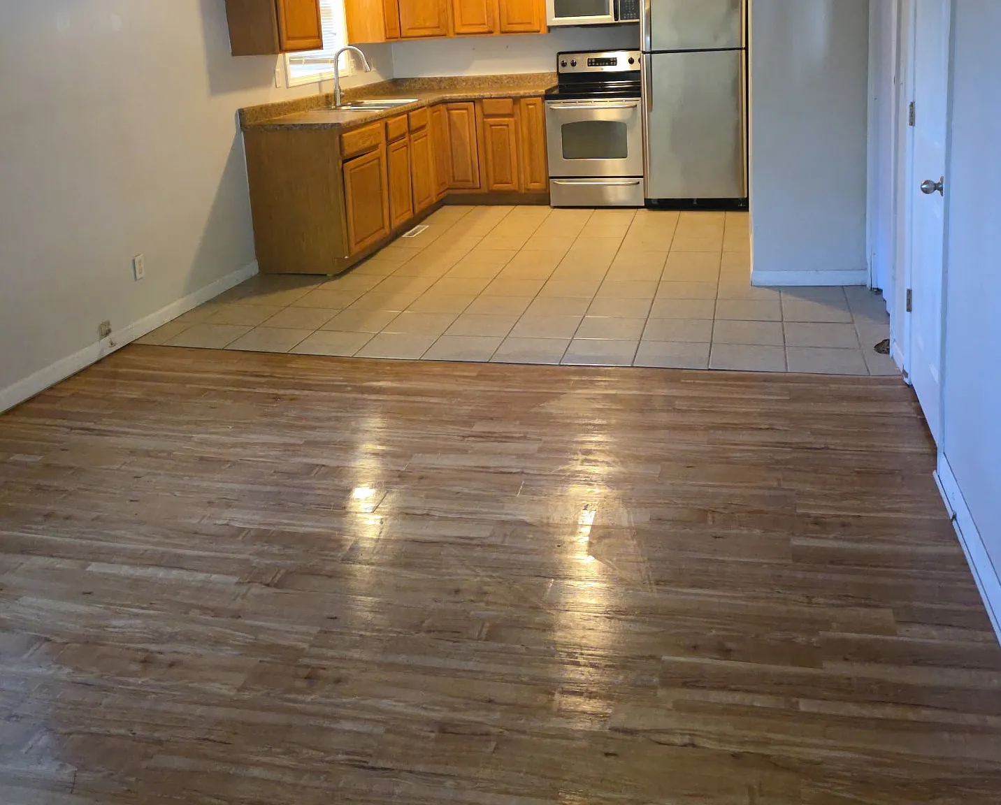 2 bed, 1.5 bath, 1000 sqft, $1,200 — Photo 1