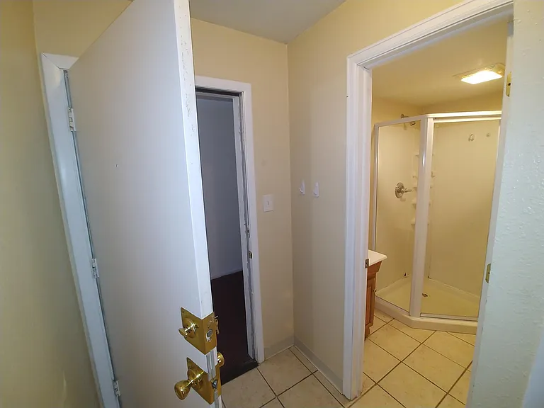 Bruin Manor (TS) — Photo 5