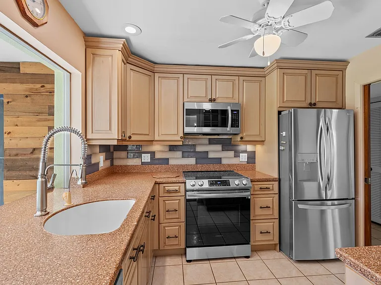 3580 Boca Ciega Dr — Photo 10