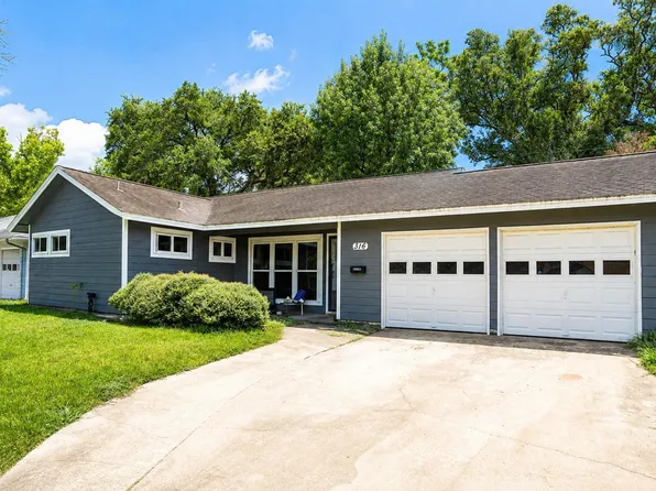 316 Carnation St, Lake Jackson, TX 77566