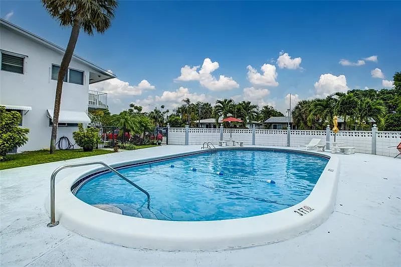 1 bed, 1.0 bath, 600 sqft, $1,600 — Photo 1