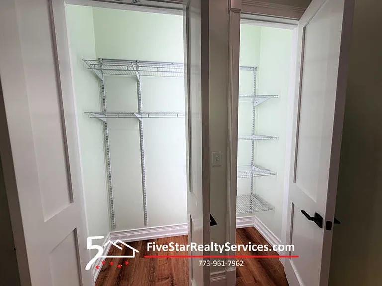 4635 N Clark St #1 — Photo 10