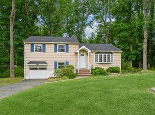 42 Warren St, Whippany, NJ 07981