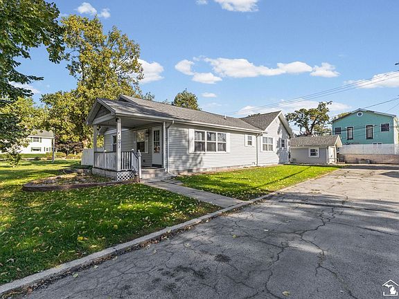 4th image of 3073 Lakeshore Dr