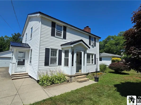 18 Wilson Ave, Dunkirk, NY 14048