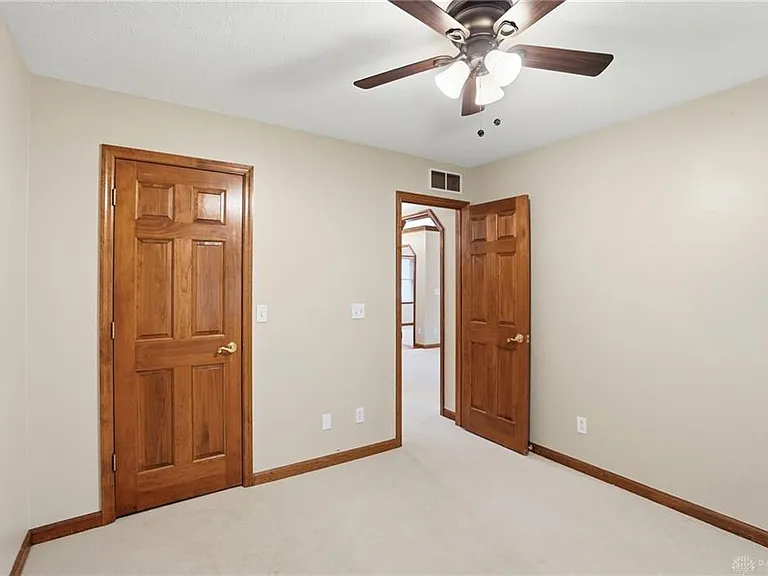 75 Myers Farm Ct — Photo 21