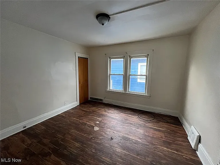 810 Wayside Rd #UP — Photo 9