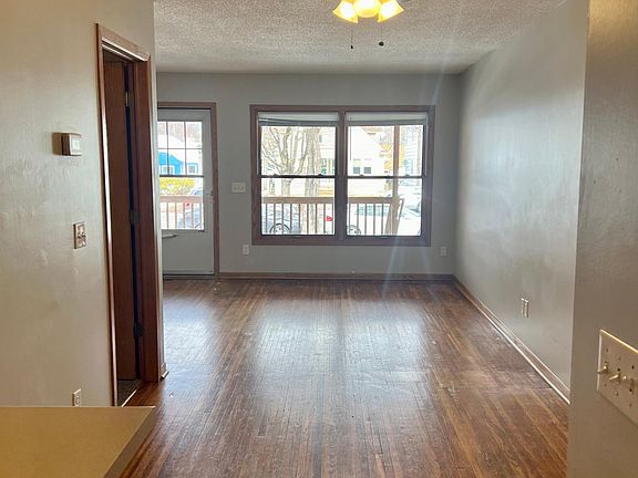 4th image of 1688 Randolph Ave #1688