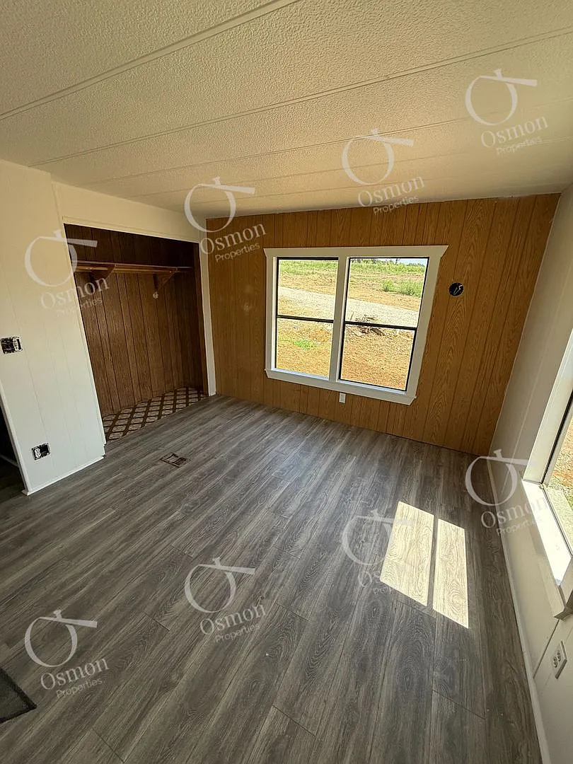 Pine Hollow — Photo 1