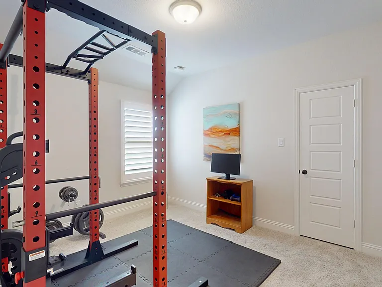 2912 Seattle Slew Dr — Photo 35
