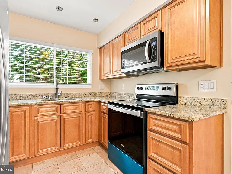9310 Niki Pl #201 — Photo 9