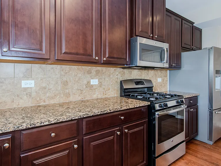 216 N Commerce St #216 — Photo 17