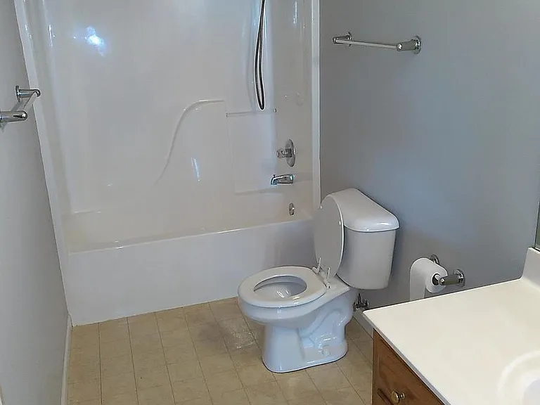 2011 Keystone Dr — Photo 7