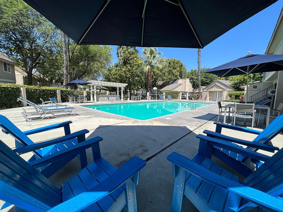 Sunridge Townhomes 4885 N Chestnut Ave Fresno, CA Zillow