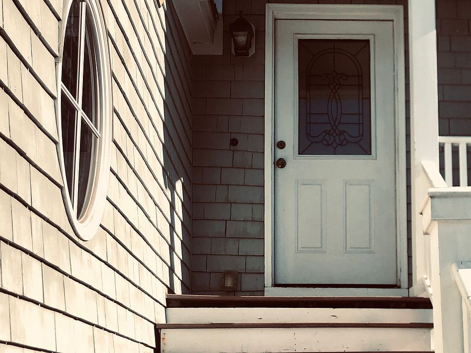 Private entrance