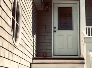 4 Alexander St #2-F, Greenwich, CT 06830